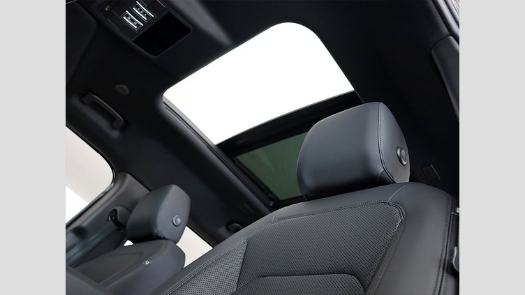 2025 Approved Land Rover Defender 110 Santorini Black AWD D250 X-Dynamic SE