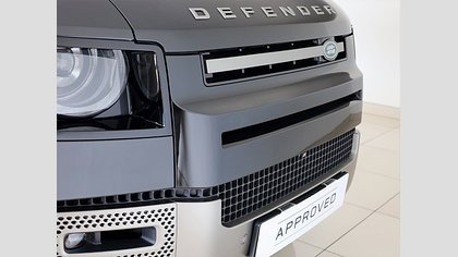 Defender 110 9