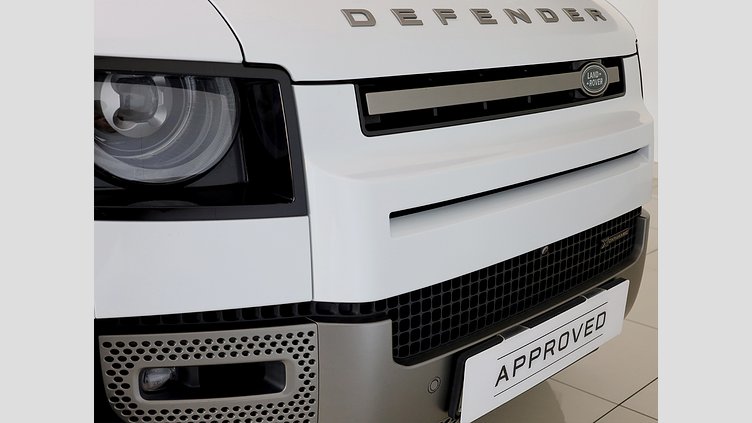 2023 Approved Land Rover Defender 90 Fuji White AWD D300 X-Dynamic SE