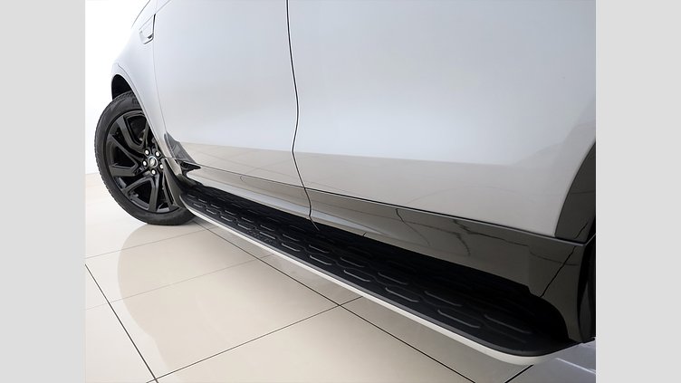 2025 Approved Land Rover Discovery Eiger Grey AWD D350 Dynamic SE