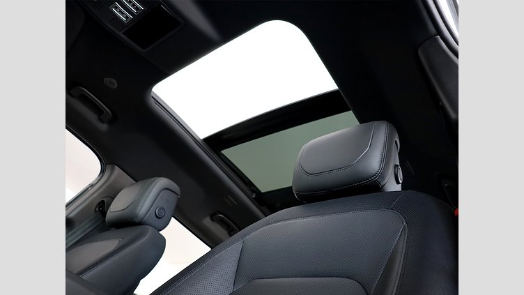 2024 Approved Land Rover Defender 110 Hakuba Silver AWD D300 X-Dynamic HSE