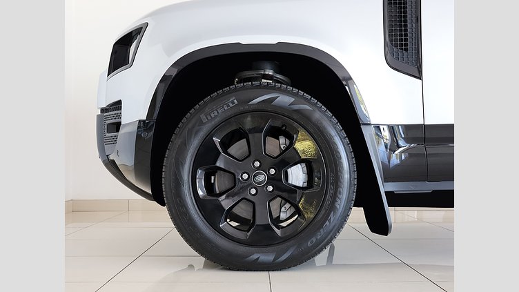 2024 Approved Land Rover Defender 110 Hakuba Silver AWD D300 X-Dynamic HSE