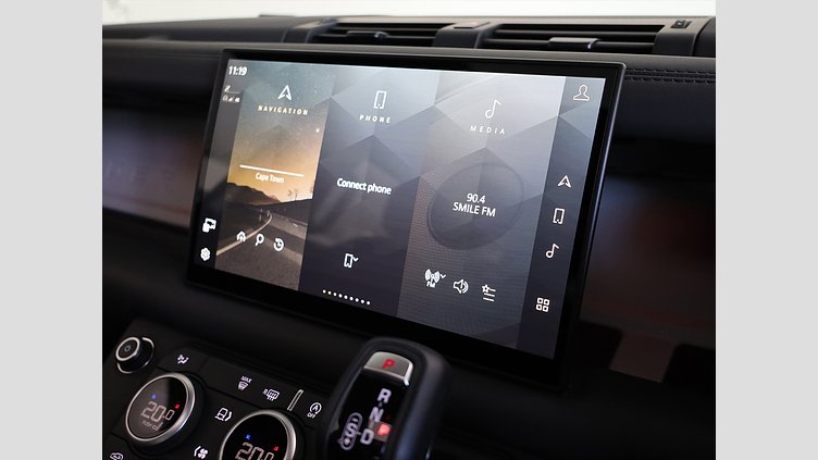 2024 Approved Land Rover Defender 110 Hakuba Silver AWD D300 X-Dynamic HSE