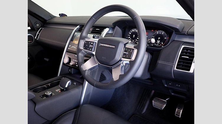 2024 Approved Land Rover Discovery Hakuba Silver AWD D300 Dynamic SE