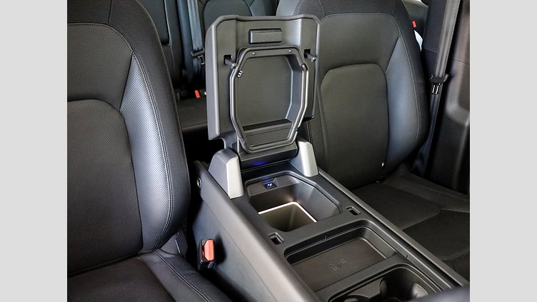 2024 Approved Land Rover Defender 110 Hakuba Silver AWD D300 X-Dynamic HSE