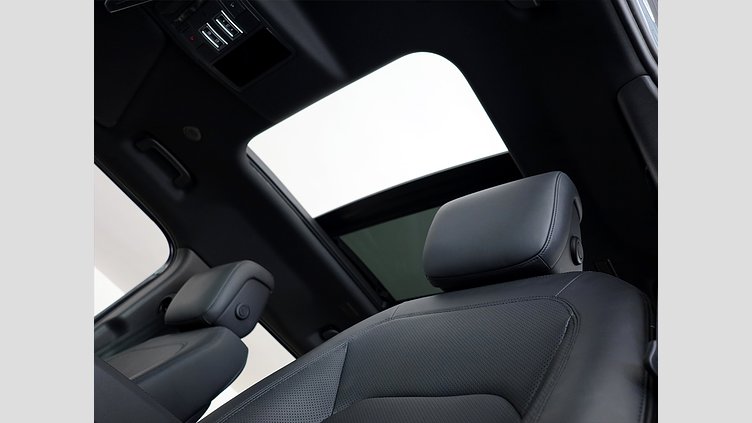 2025 Approved Land Rover Defender 110 Tasman Blue AWD D350 X-Dynamic HSE