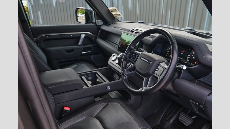 2023 Approved Land Rover Defender 130 Silicon Silver 130 D300 X-Dynamic SE