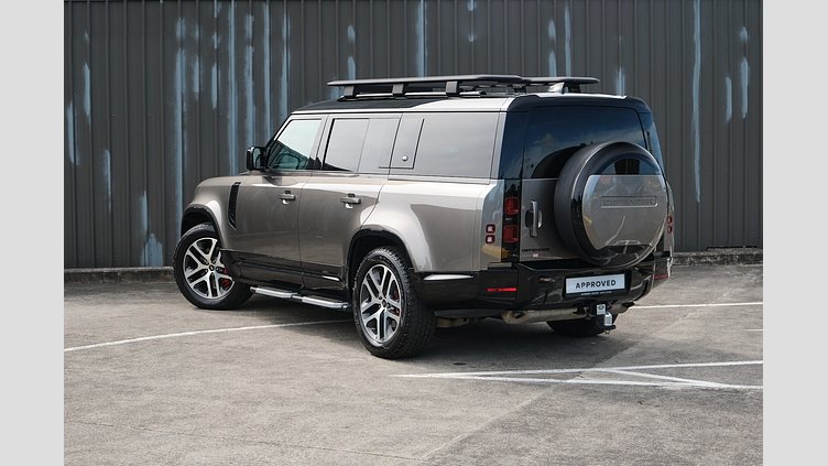 2023 Approved Land Rover Defender 130 Silicon Silver 130 D300 X-Dynamic SE