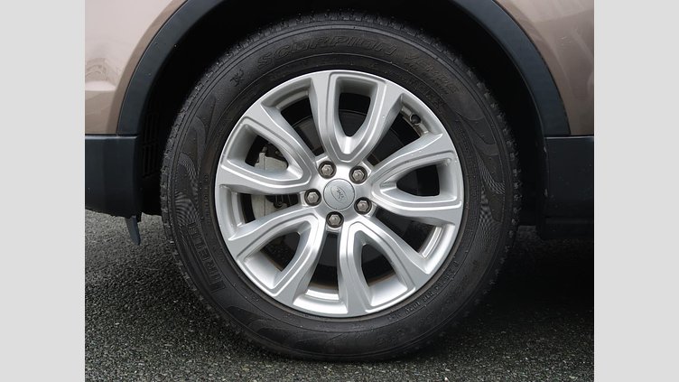 2018 認定中古車 Land Rover Range Rover Evoque Kaikoura Stone 2.0 litre i4D Diesel SE