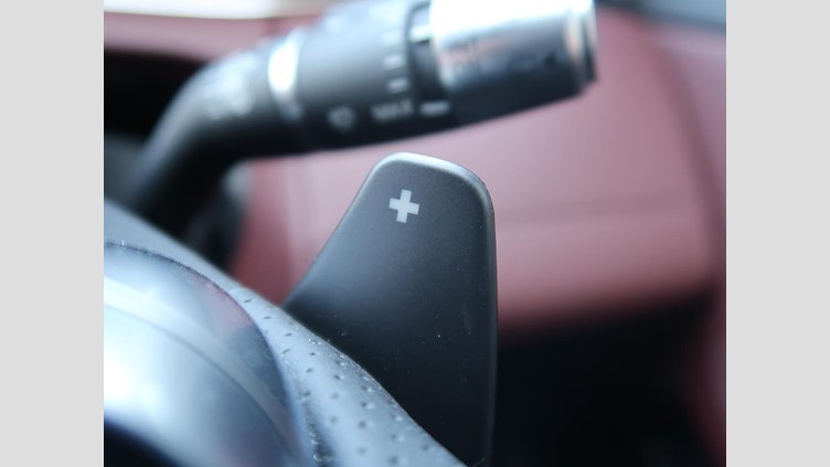 2019 認定中古車 Land Rover Range Rover Evoque ユーロンホワイト P250 R-DYNAMIC HSE