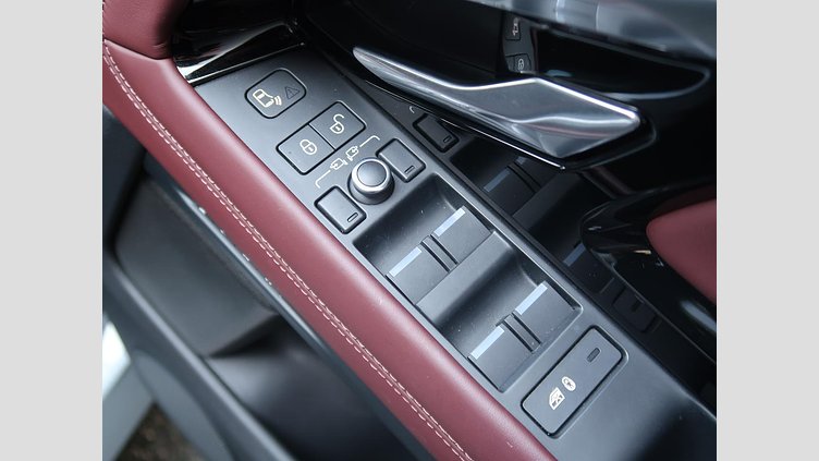 2019 認定中古車 Land Rover Range Rover Evoque ユーロンホワイト P250 R-DYNAMIC HSE