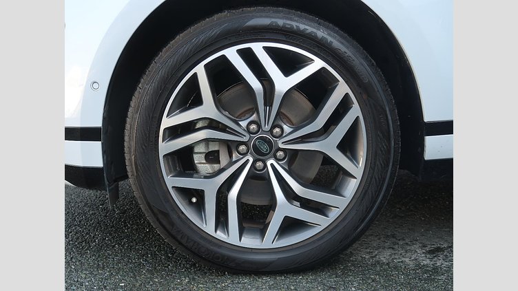 2019 認定中古車 Land Rover Range Rover Evoque ユーロンホワイト P250 R-DYNAMIC HSE