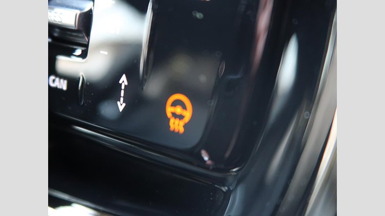 2024 認定中古車 Land Rover Range Rover Evoque トライベッカブルー D200マイルドハイブリッド（ディーゼル） Standard Wheelbase DYNAMIC SE