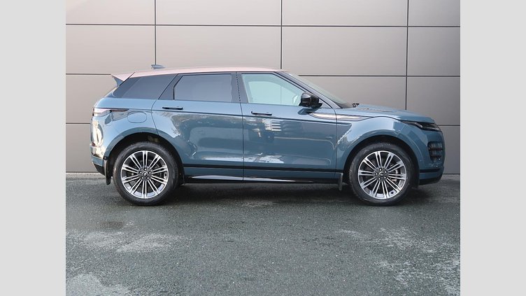 2024 認定中古車 Land Rover Range Rover Evoque トライベッカブルー D200マイルドハイブリッド（ディーゼル） Standard Wheelbase DYNAMIC SE