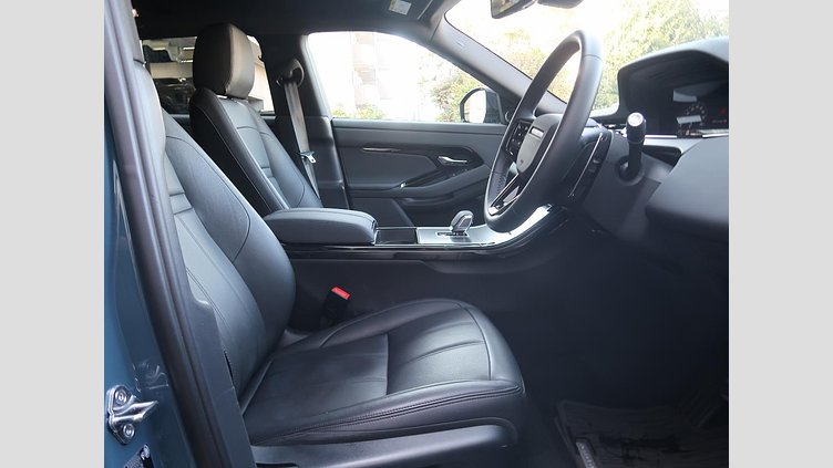 2024 認定中古車 Land Rover Range Rover Evoque トライベッカブルー D200マイルドハイブリッド（ディーゼル） Standard Wheelbase DYNAMIC SE