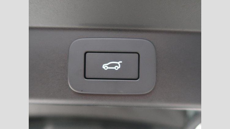 2024 認定中古車 Land Rover Range Rover Sport カルパチアングレイ P550eプラグインハイブリッド（ガソリン） スタンダードホイールベース Dynamic SE