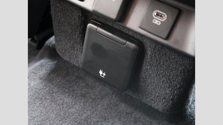 2024 認定中古車 Land Rover Range Rover Sport カルパチアングレイ P550eプラグインハイブリッド（ガソリン） スタンダードホイールベース Dynamic SE