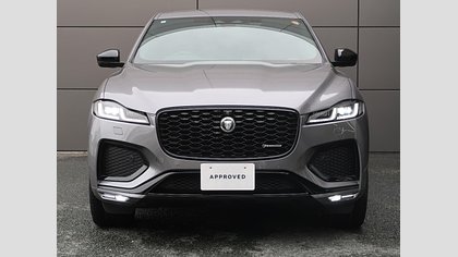 F-Pace 43