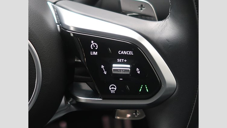 2023 認定中古車 Jaguar F-Pace アイガーグレイ P250 AWD（オートマチック） R-DYNAMIC SE