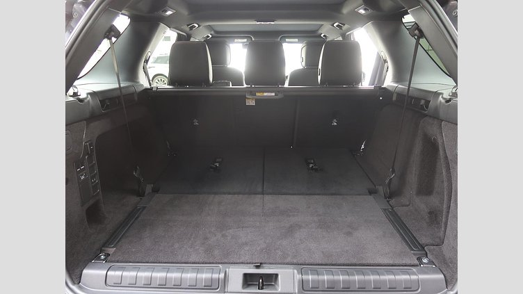 2024 認定中古車 Land Rover Discovery アイガーグレイ D350マイルドハイブリッド（ディーゼル） Dynamic SE