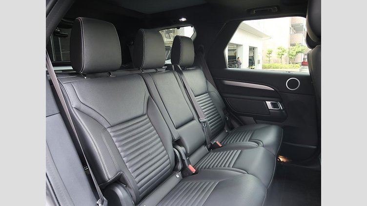 2024 認定中古車 Land Rover Discovery アイガーグレイ D350マイルドハイブリッド（ディーゼル） Dynamic SE