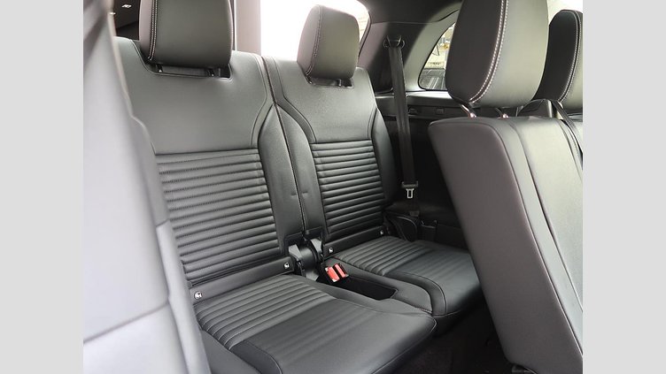 2024 認定中古車 Land Rover Discovery アイガーグレイ D350マイルドハイブリッド（ディーゼル） Dynamic SE