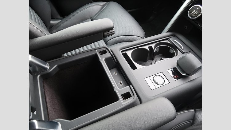 2024 認定中古車 Land Rover Discovery アイガーグレイ D350マイルドハイブリッド（ディーゼル） Dynamic SE