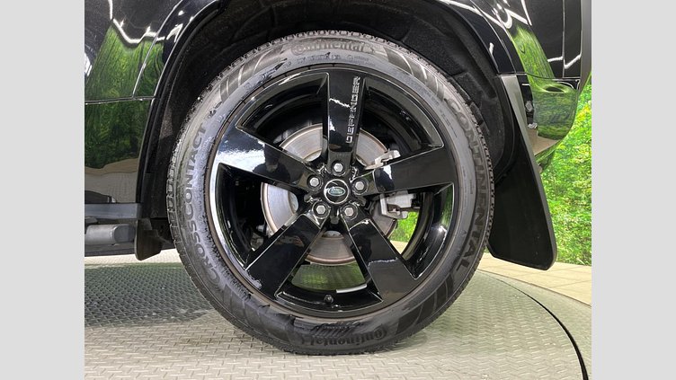 2024 認定中古車 Land Rover Defender 110 サントリーニブラック D350 ディーゼルマイルドハイブリッド X-Dynamic HSE