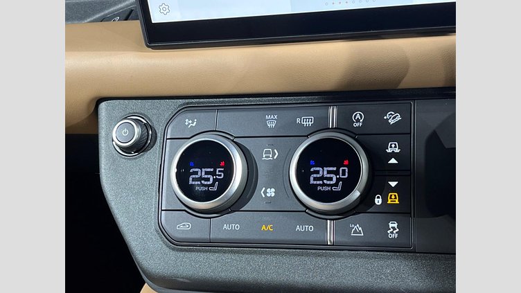 2024 認定中古車 Land Rover Defender 110 サントリーニブラック D350 ディーゼルマイルドハイブリッド X-Dynamic HSE