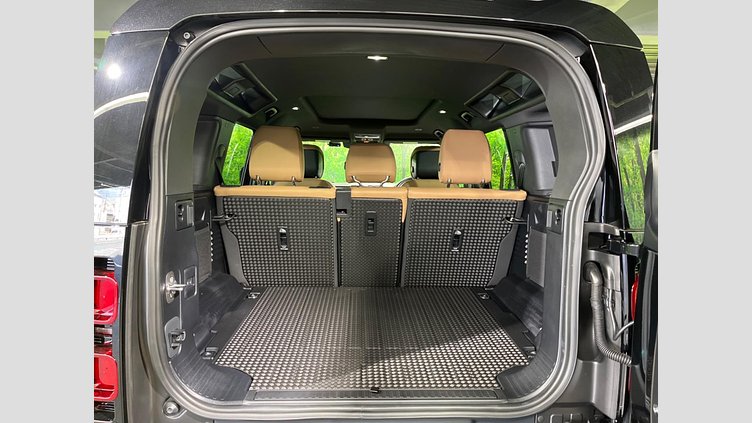 2024 認定中古車 Land Rover Defender 110 サントリーニブラック D350 ディーゼルマイルドハイブリッド X-Dynamic HSE