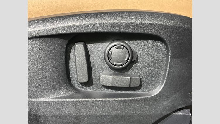 2024 認定中古車 Land Rover Defender 110 サントリーニブラック D350 ディーゼルマイルドハイブリッド X-Dynamic HSE