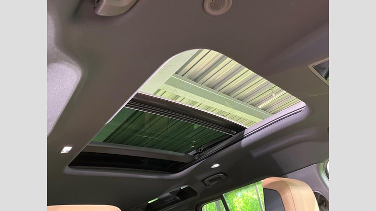 2024 認定中古車 Land Rover Defender 110 サントリーニブラック D350 ディーゼルマイルドハイブリッド X-Dynamic HSE