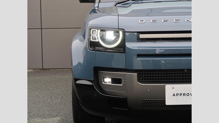 2023 認定中古車 Land Rover Defender 110 タスマンブルー D300 AWD（AT） X-DYNAMIC HSE