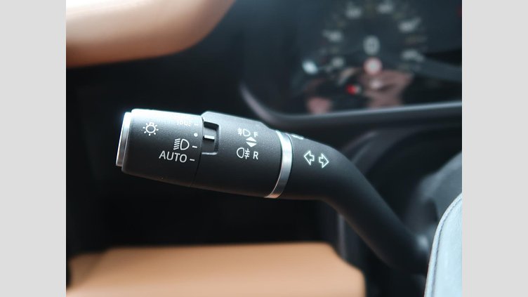 2023 認定中古車 Land Rover Defender 110 タスマンブルー D300 AWD（AT） X-DYNAMIC HSE