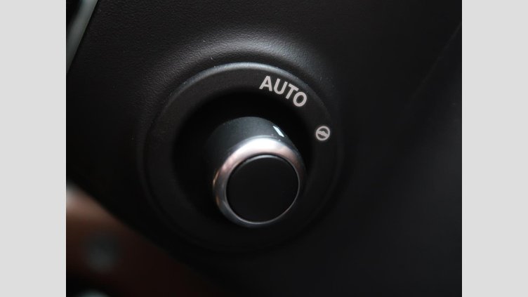 2023 認定中古車 Land Rover Defender 110 タスマンブルー D300 AWD（AT） X-DYNAMIC HSE