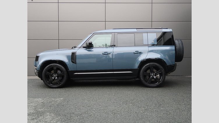 2023 認定中古車 Land Rover Defender 110 タスマンブルー D300 AWD（AT） X-DYNAMIC HSE