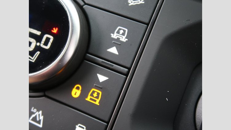 2023 認定中古車 Land Rover Defender 110 タスマンブルー D300 AWD（AT） X-DYNAMIC HSE