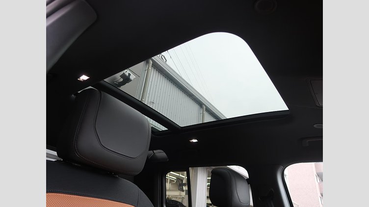 2023 認定中古車 Land Rover Defender 110 タスマンブルー D300 AWD（AT） X-DYNAMIC HSE