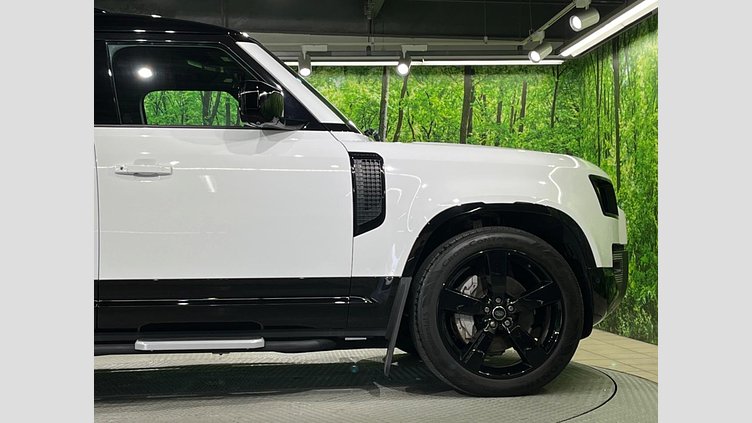 2023 認定中古車 Land Rover Defender 110 フジホワイト D300 AWD（AT） X-DYNAMIC HSE