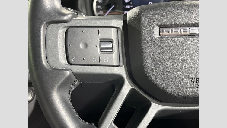 2023 認定中古車 Land Rover Defender 110 フジホワイト D300 AWD（AT） X-DYNAMIC HSE