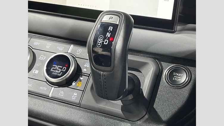 2023 認定中古車 Land Rover Defender 110 フジホワイト D300 AWD（AT） X-DYNAMIC HSE