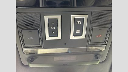 Defender 110 54