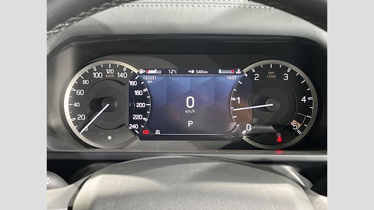 2023 認定中古車 Land Rover Defender 110 フジホワイト D300 AWD（AT） X-DYNAMIC HSE