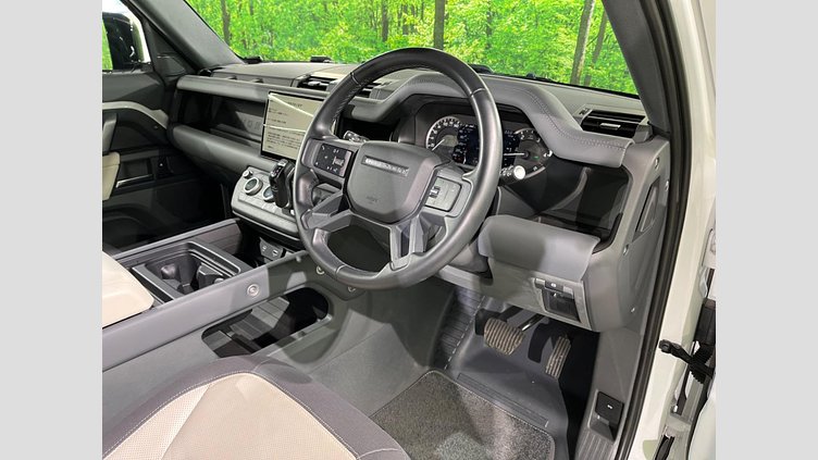 2023 認定中古車 Land Rover Defender 110 フジホワイト D300 AWD（AT） X-DYNAMIC HSE