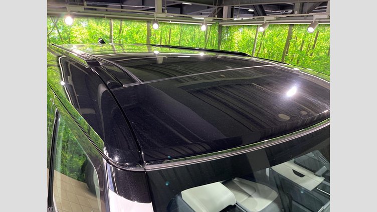 2023 認定中古車 Land Rover Defender 110 フジホワイト D300 AWD（AT） X-DYNAMIC HSE