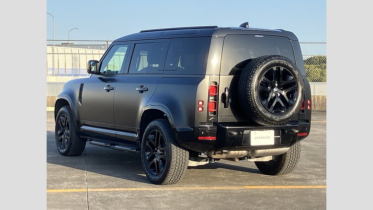 2023 認定中古車 Land Rover Defender 110 サントリーニブラック D300 AWD（AT） X-DYNAMIC SE