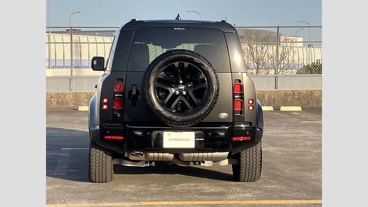 2023 認定中古車 Land Rover Defender 110 サントリーニブラック D300 AWD（AT） X-DYNAMIC SE