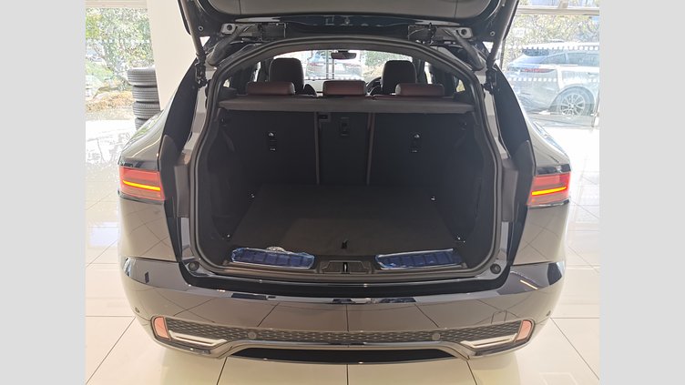 2023 認定中古車 Jaguar E-Pace ポルトフィーノブルー D200 AWD（オートマチック）MHEV R-DYNAMIC HSE