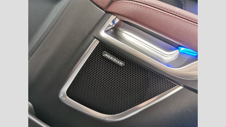 2023 認定中古車 Jaguar E-Pace ポルトフィーノブルー D200 AWD（オートマチック）MHEV R-DYNAMIC HSE