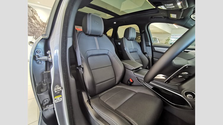 2023 認定中古車 Jaguar F-Pace アイガーグレイ P250 AWD（オートマチック） R-DYNAMIC SE